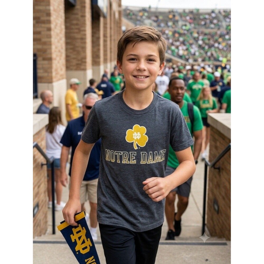 Colosseum Youth Notre Dame Fighting Irish Shamrock T Shirt Gray Small 8-10 NWOT